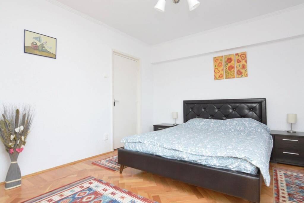 Apartament Ultracentral Piata Unirii Apartment Bucharest Luaran gambar